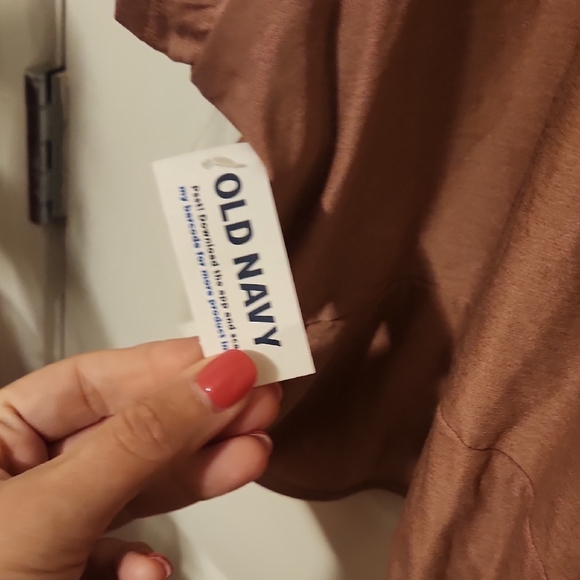 Old Navy XXL Women's Short Sleeve Open Back Workout Top - Picture 3 of 4